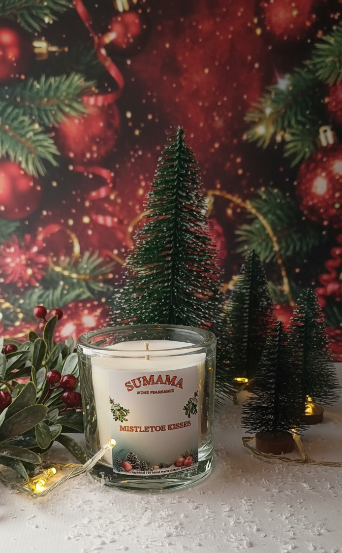 MISTLETOE KISSES - 400g CANDLE